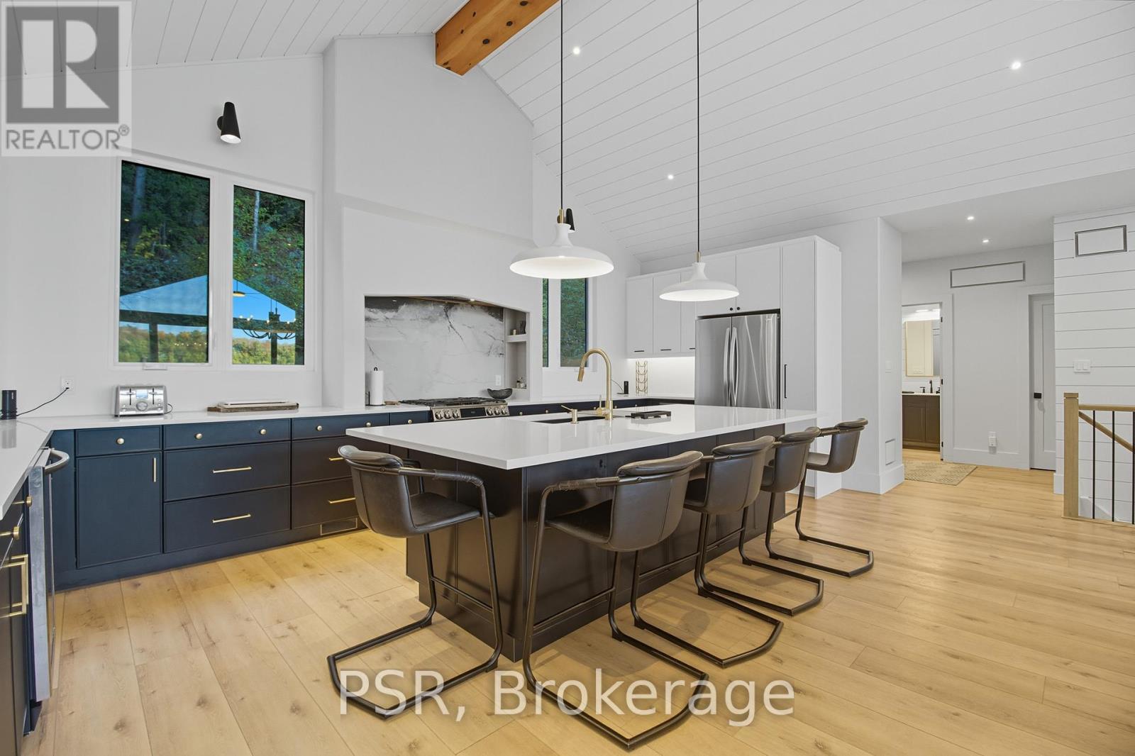 1399 Baybreeze Lane, Dysart Et Al, Ontario  K0M 1S0 - Photo 24 - X12439537