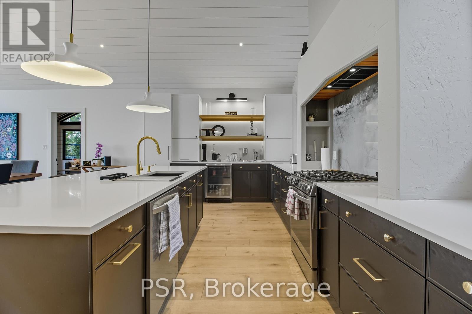 1399 Baybreeze Lane, Dysart Et Al, Ontario  K0M 1S0 - Photo 28 - X12439537