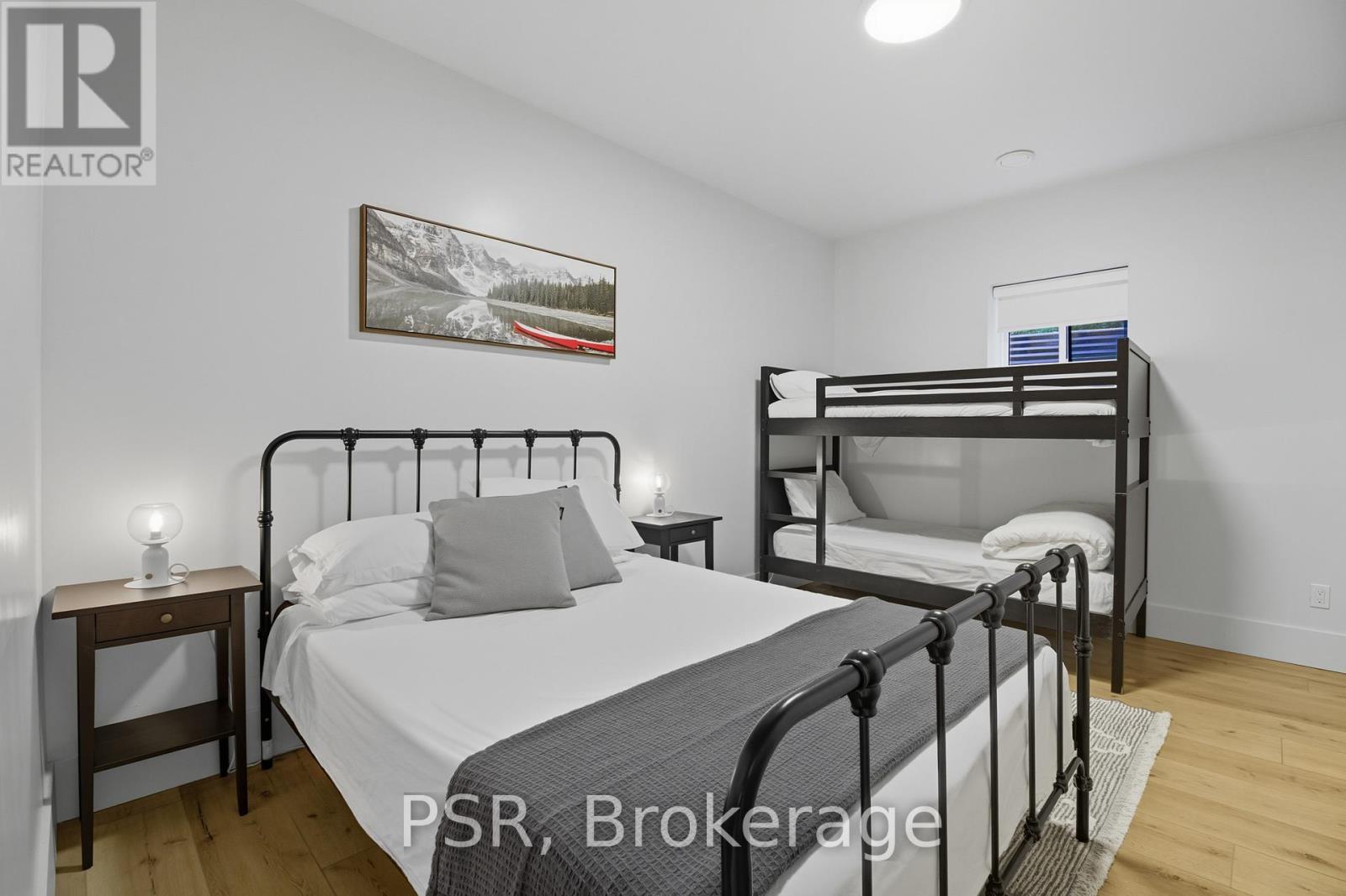 1399 Baybreeze Lane, Dysart Et Al, Ontario  K0M 1S0 - Photo 43 - X12439537