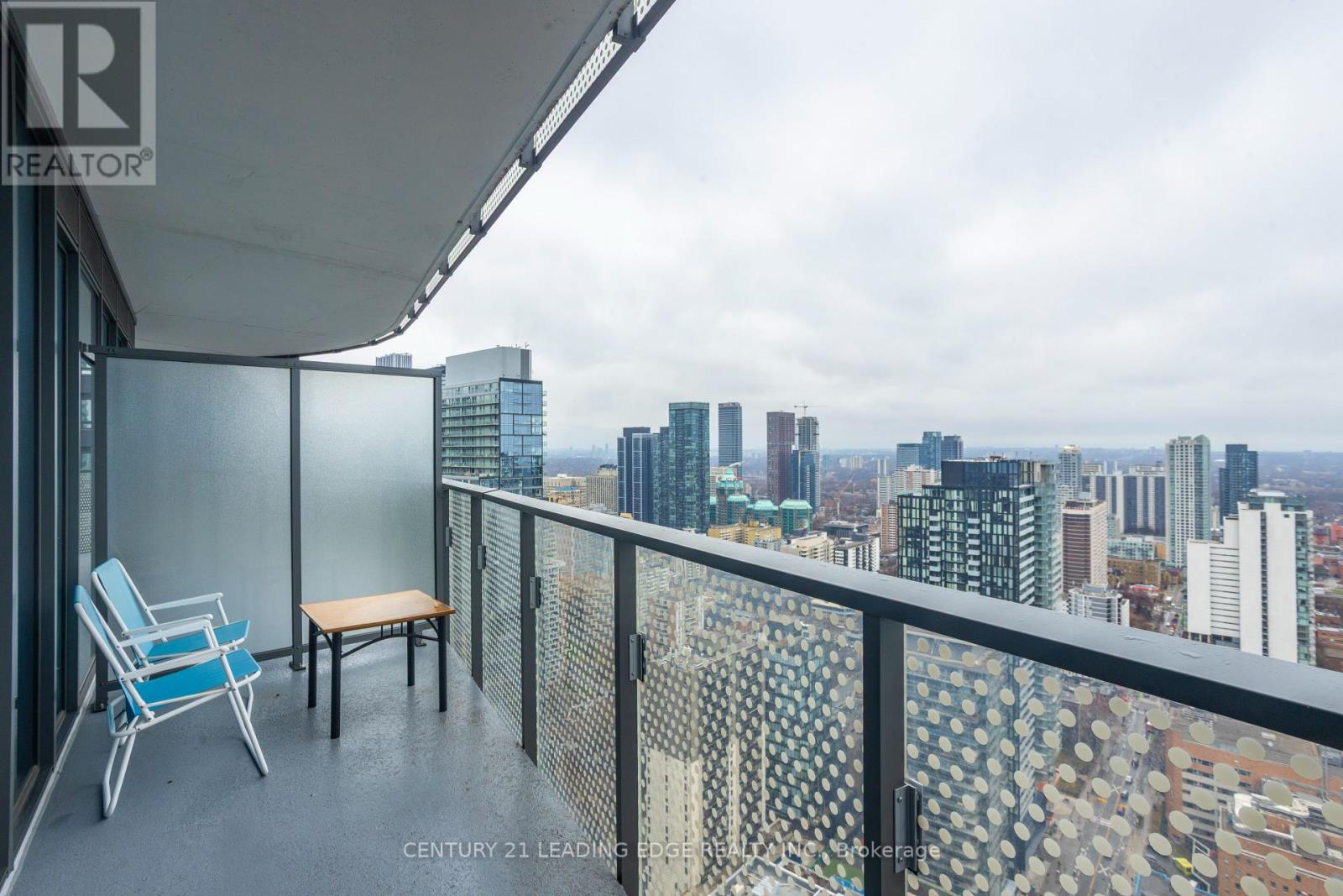 3912 - 11 Wellesley Street W, Toronto (Bay Street Corridor), Ontario  M4Y 0G4 - Photo 14 - C12443588