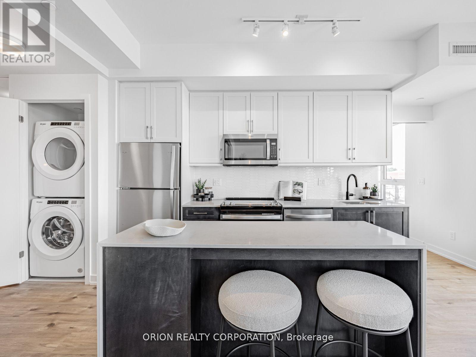 515 - 201 Brock Street S, Whitby (Downtown Whitby), Ontario  L1N 4K2 - Photo 5 - E12443496
