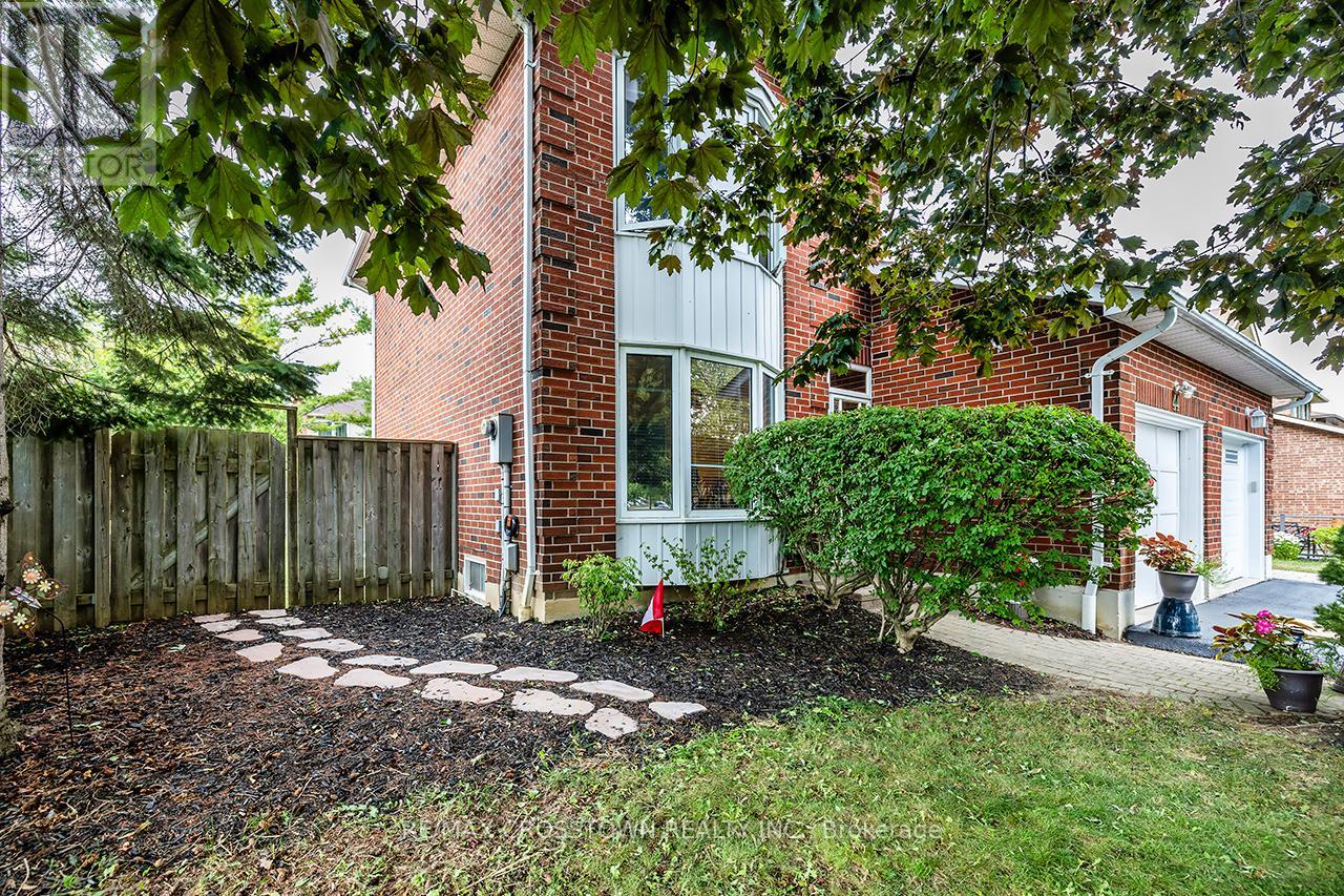 44 Hewitt Crescent, Ajax, Ontario  L1S 7A4 - Photo 1 - E12443522