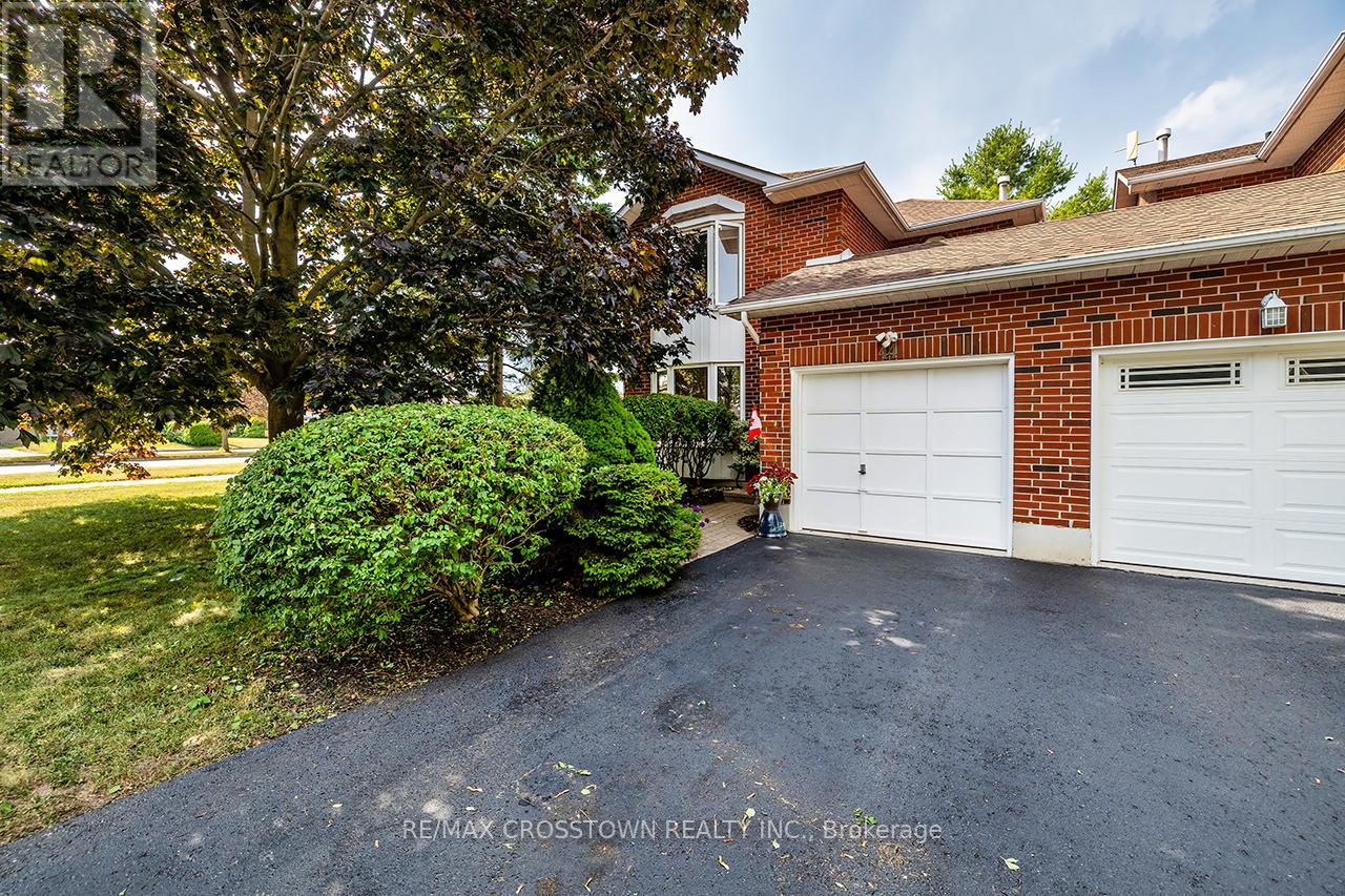 44 Hewitt Crescent, Ajax, Ontario  L1S 7A4 - Photo 3 - E12443522