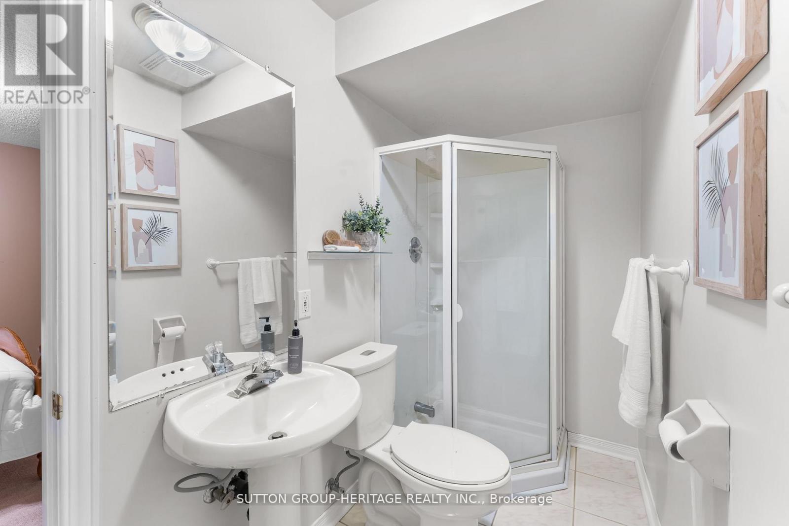 2300 Abbott Crescent, Pickering (Brock Ridge), Ontario  L1X 2T5 - Photo 33 - E12443530