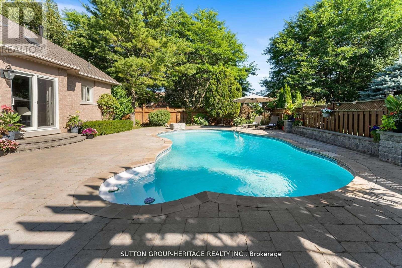 2300 Abbott Crescent, Pickering (Brock Ridge), Ontario  L1X 2T5 - Photo 42 - E12443530