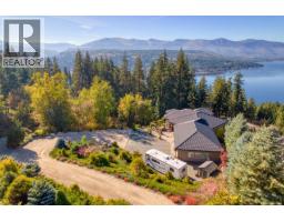 3676 McBride Road, blind bay, British Columbia