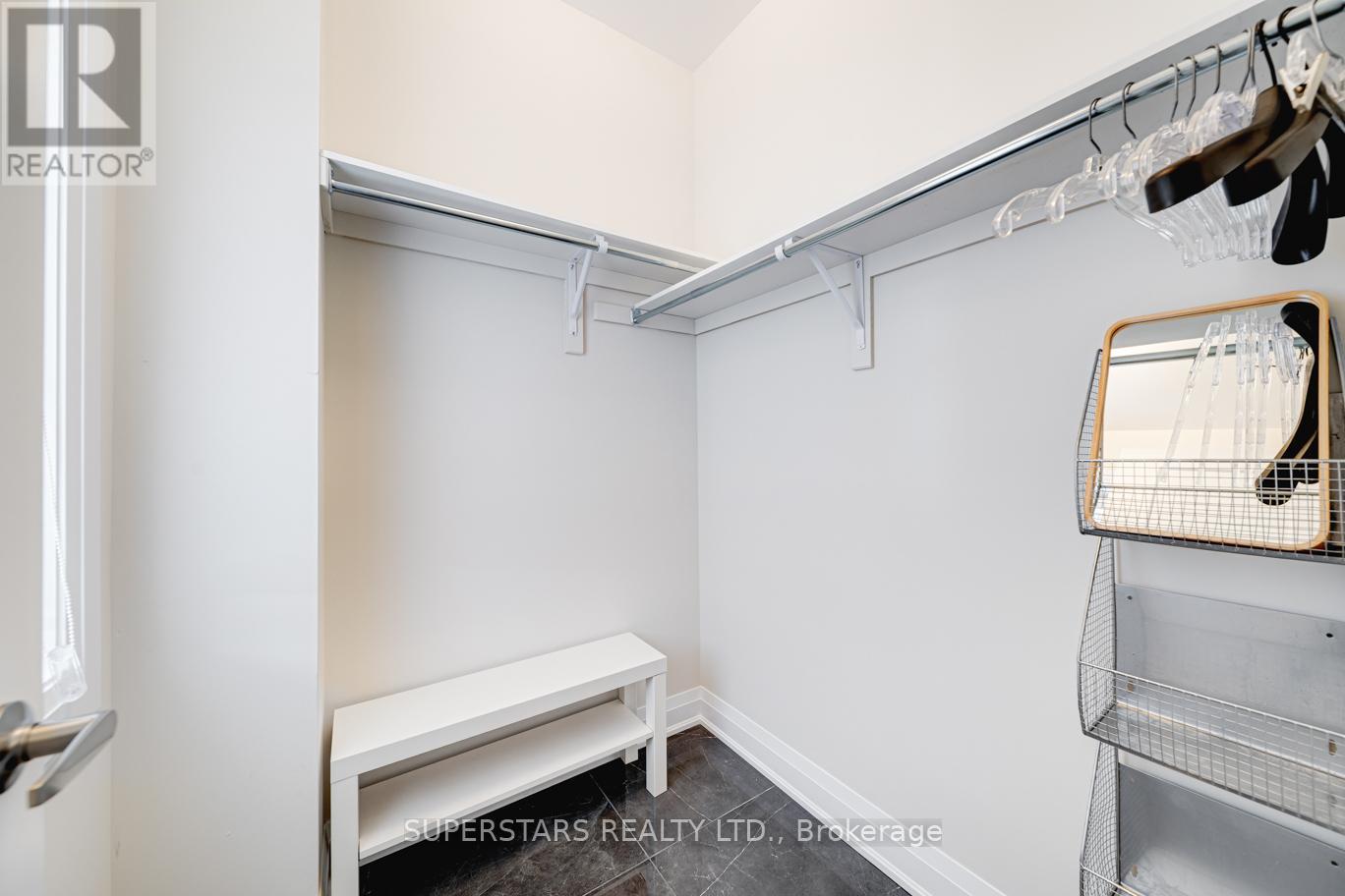 33 John Dallimore Drive, Georgina, Ontario  L4P 0S6 - Photo 6 - N12443481