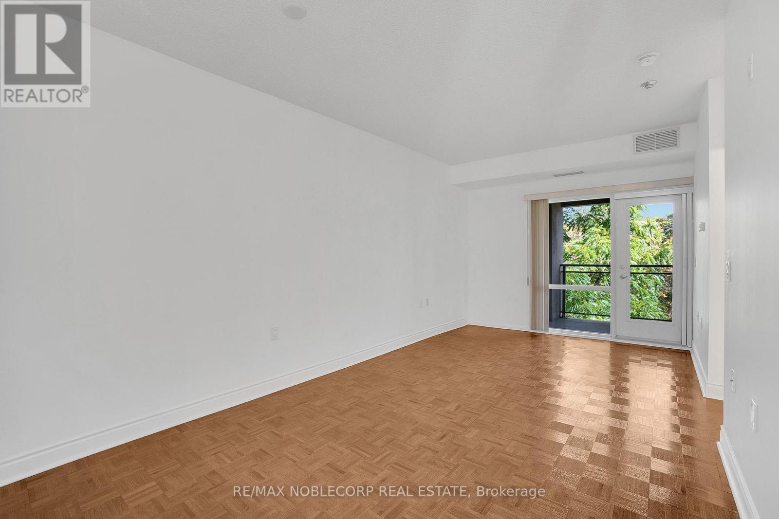421 - 8201 Islington Avenue, Vaughan (Islington Woods), Ontario  L4L 9S6 - Photo 14 - N12443514