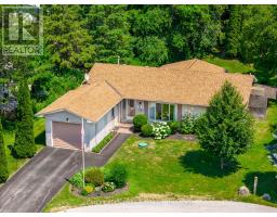 3 PINEVIEW COURT
