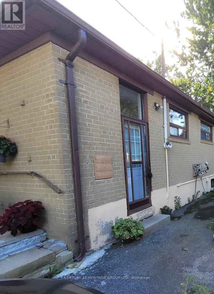 BASEMENT - 26 RICHARDSON DRIVE, Aurora, Ontario