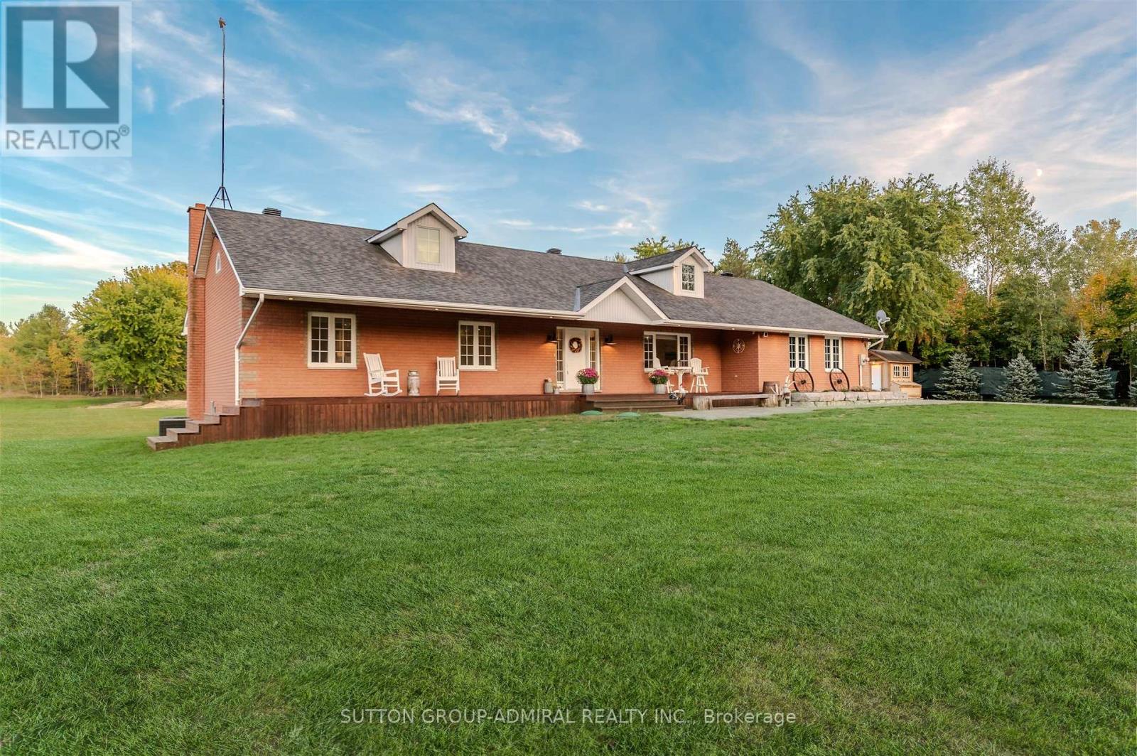 250 Denney Drive, Essa, Ontario  L3W 0T8 - Photo 10 - N12443642