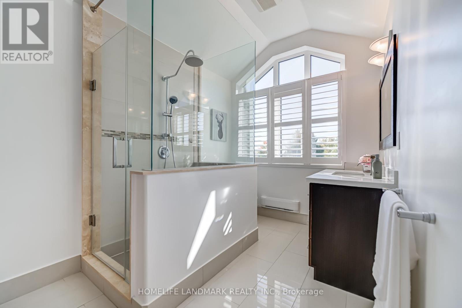 2477 Hornes Road, East Gwillimbury, Ontario  L0G 1R0 - Photo 45 - N12443644