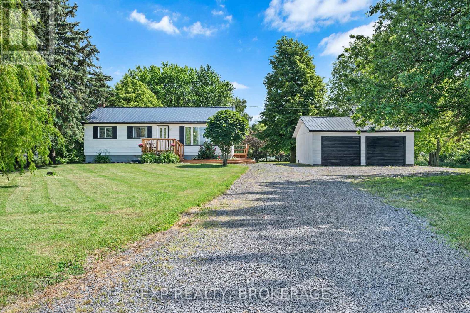 912 8TH LINE ROAD, Frontenac Islands, Ontario