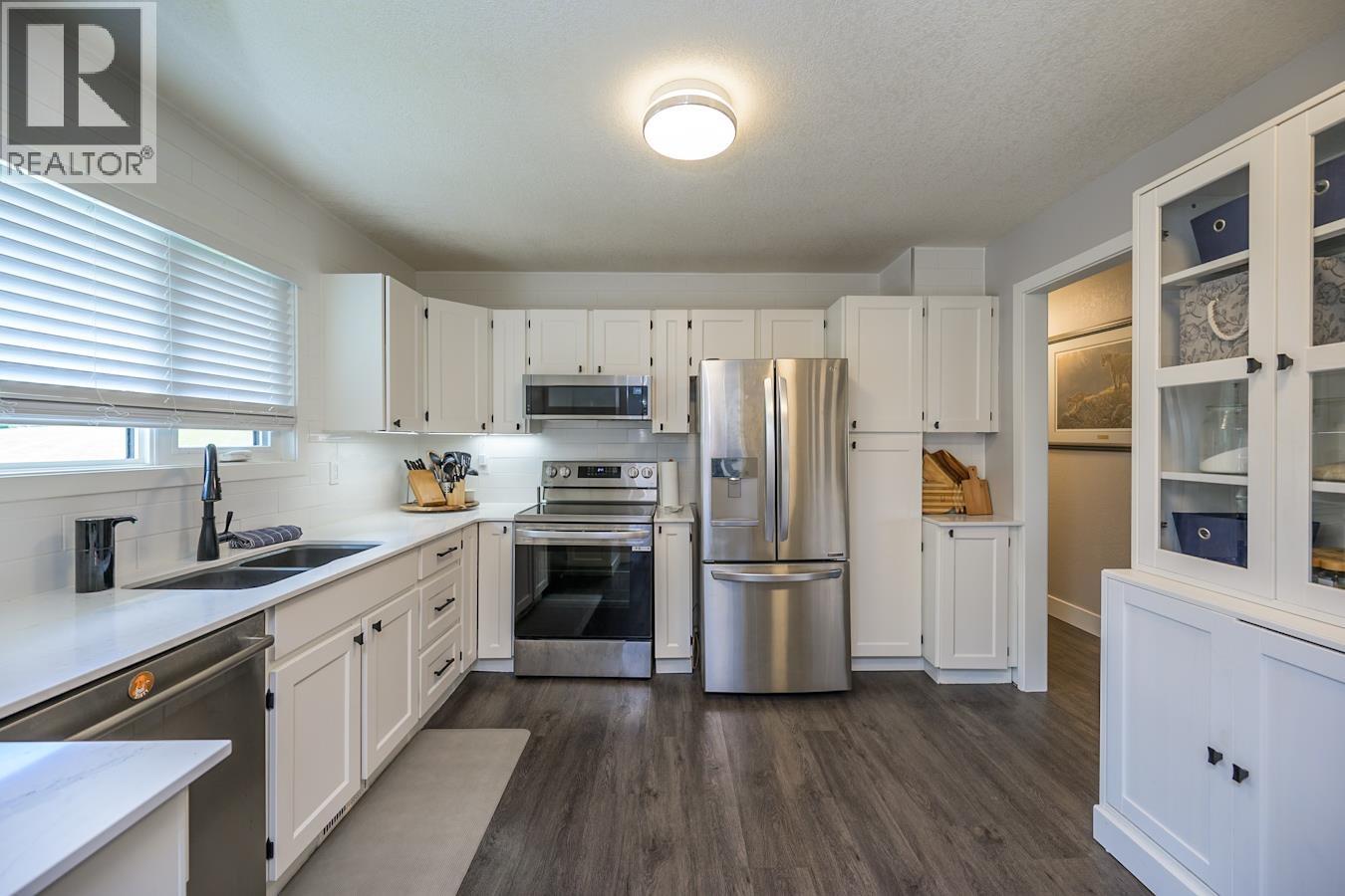 459 Claxton Crescent, Prince George, British Columbia  V2M 6B8 - Photo 2 - R3055059