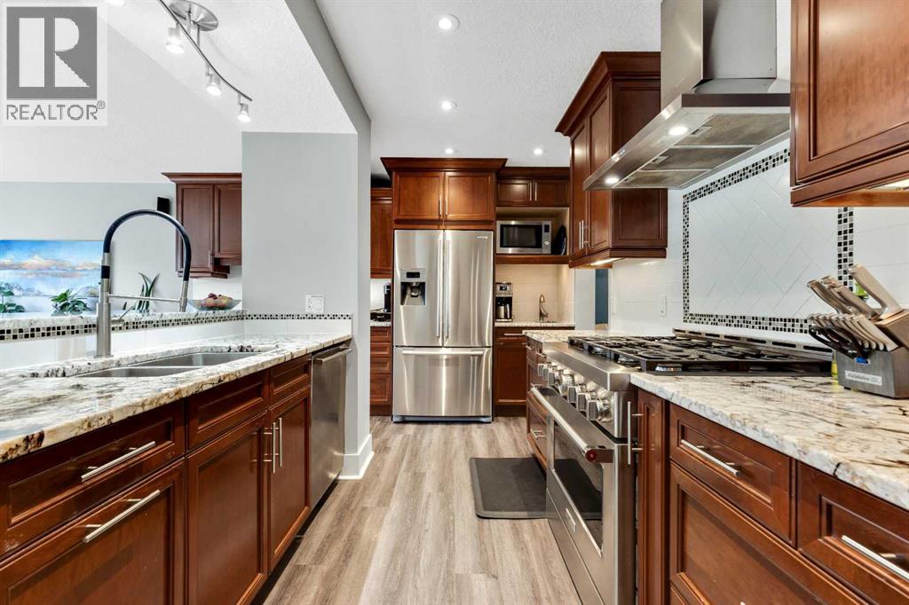 466 Elgin Way Se, Calgary, Alberta  T2Z 3Y6 - Photo 7 - A2260976