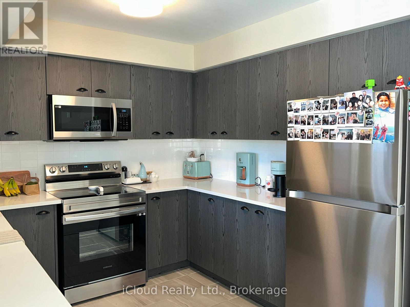 31 Appletree Lane, Barrie, Ontario  L9J 0P1 - Photo 16 - S12443480