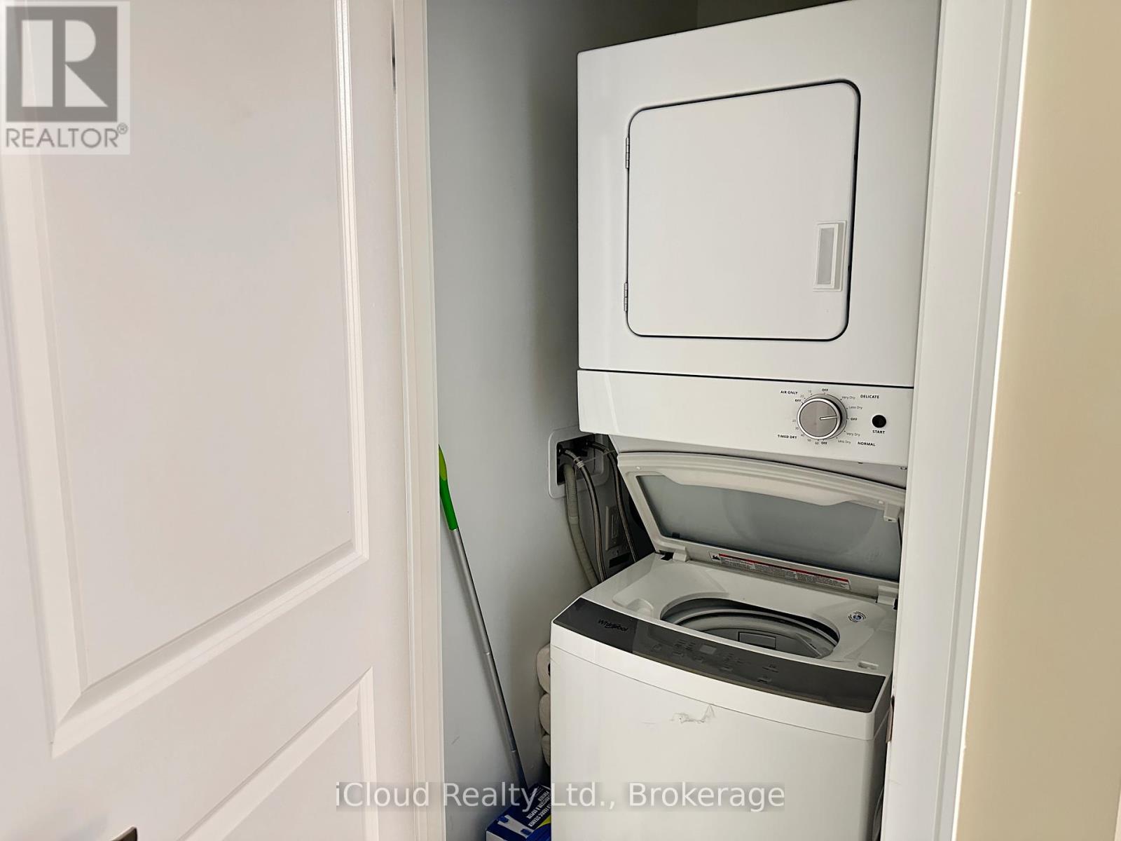 31 Appletree Lane, Barrie, Ontario  L9J 0P1 - Photo 25 - S12443480