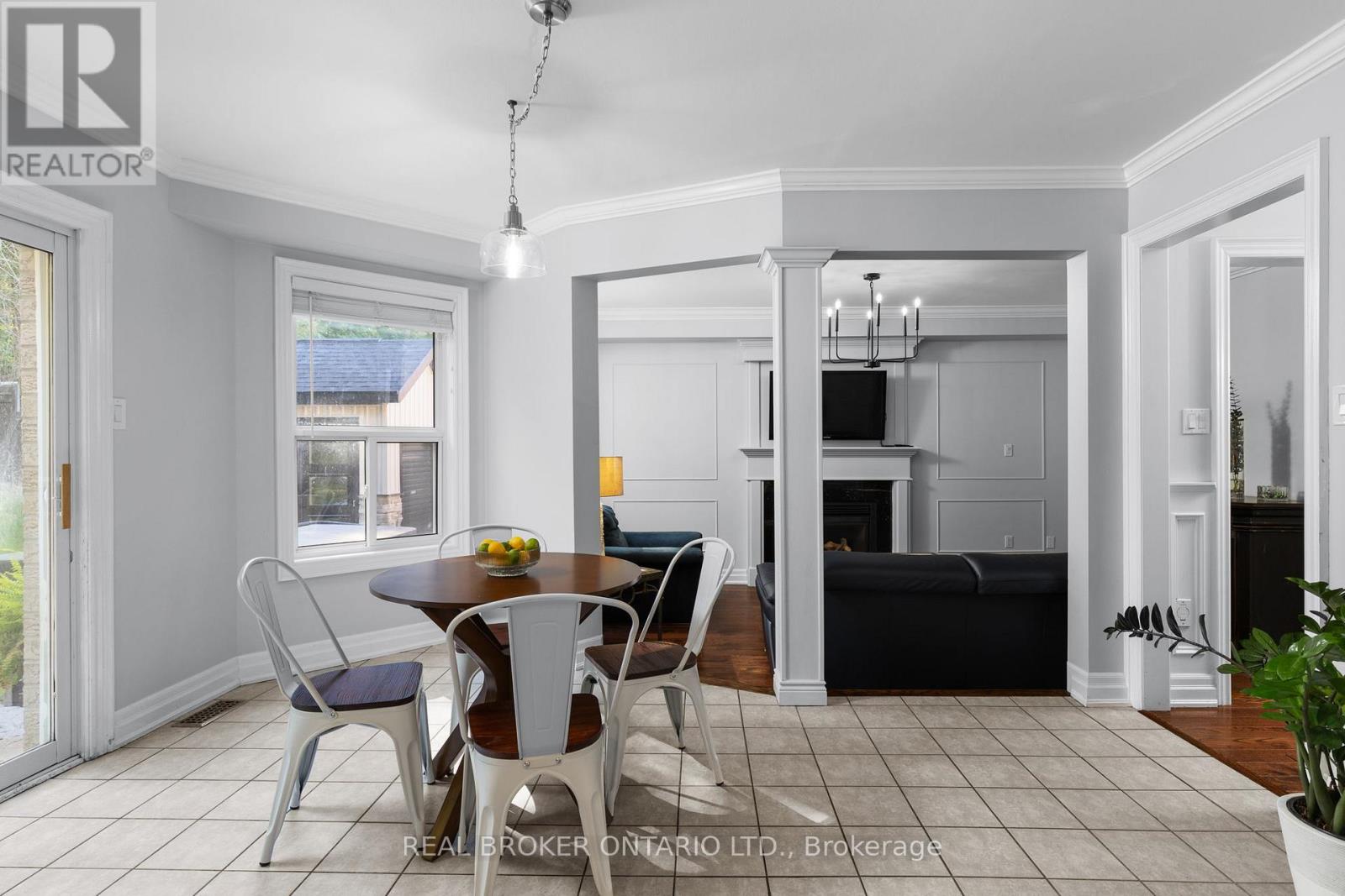 43 Crimson Ridge Road, Barrie (Bayshore), Ontario  L4N 9S1 - Photo 14 - S12443495