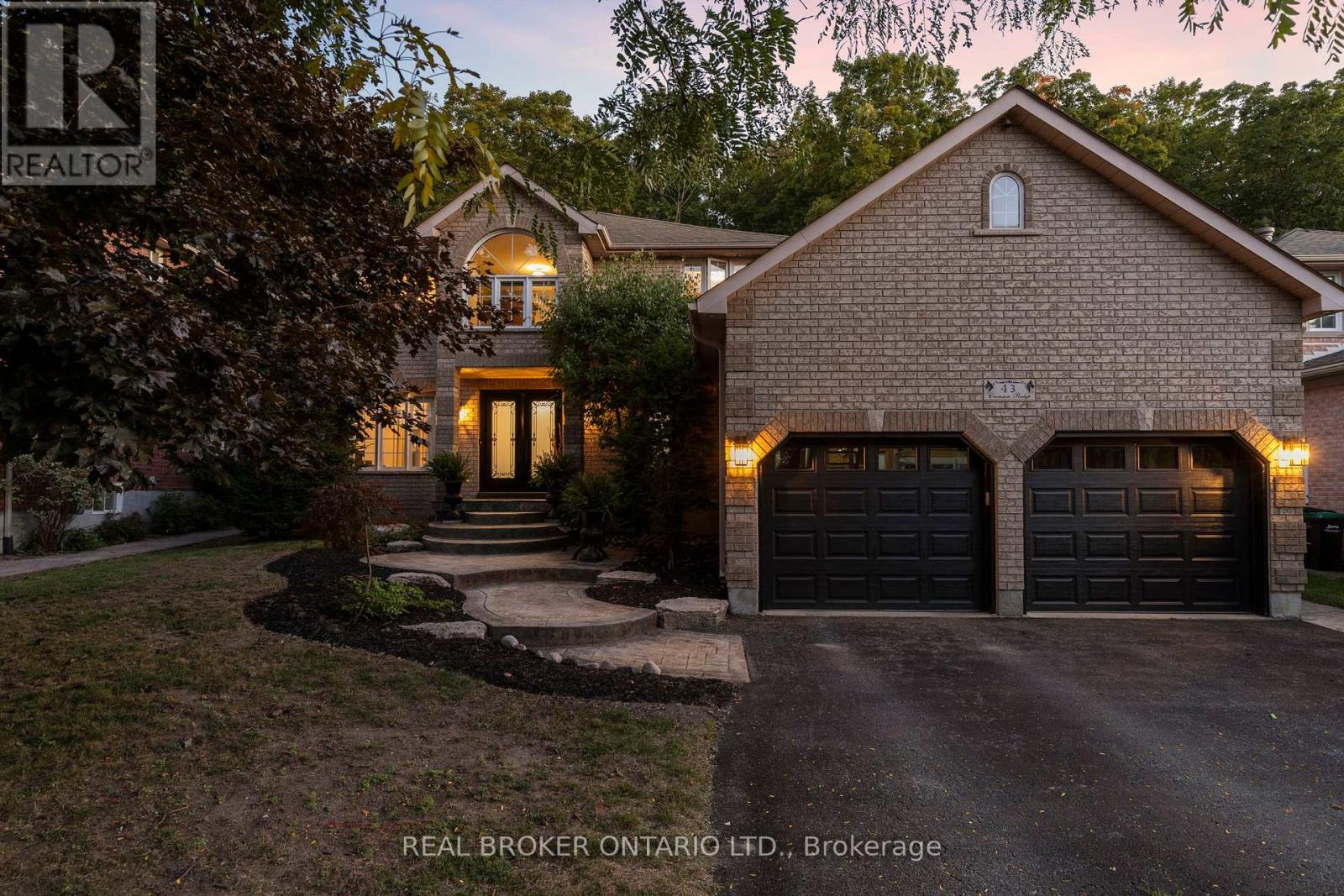 43 Crimson Ridge Road, Barrie (Bayshore), Ontario  L4N 9S1 - Photo 3 - S12443495