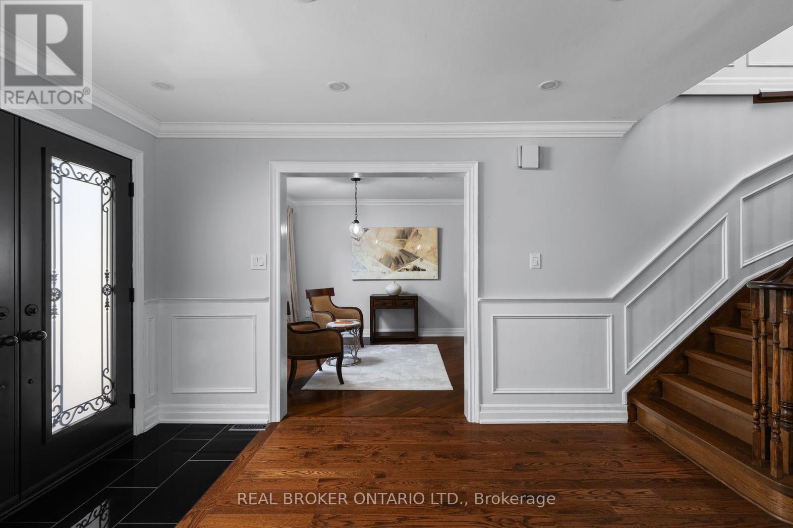 43 Crimson Ridge Road, Barrie (Bayshore), Ontario  L4N 9S1 - Photo 6 - S12443495
