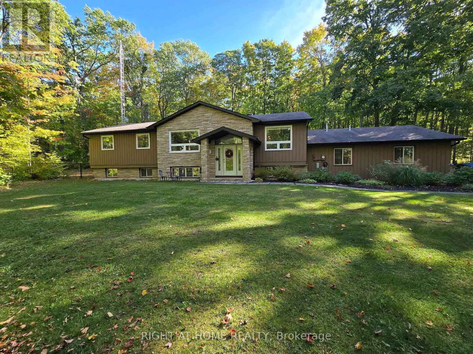 11 WOODLAND CRESCENT, Oro-Medonte, Ontario