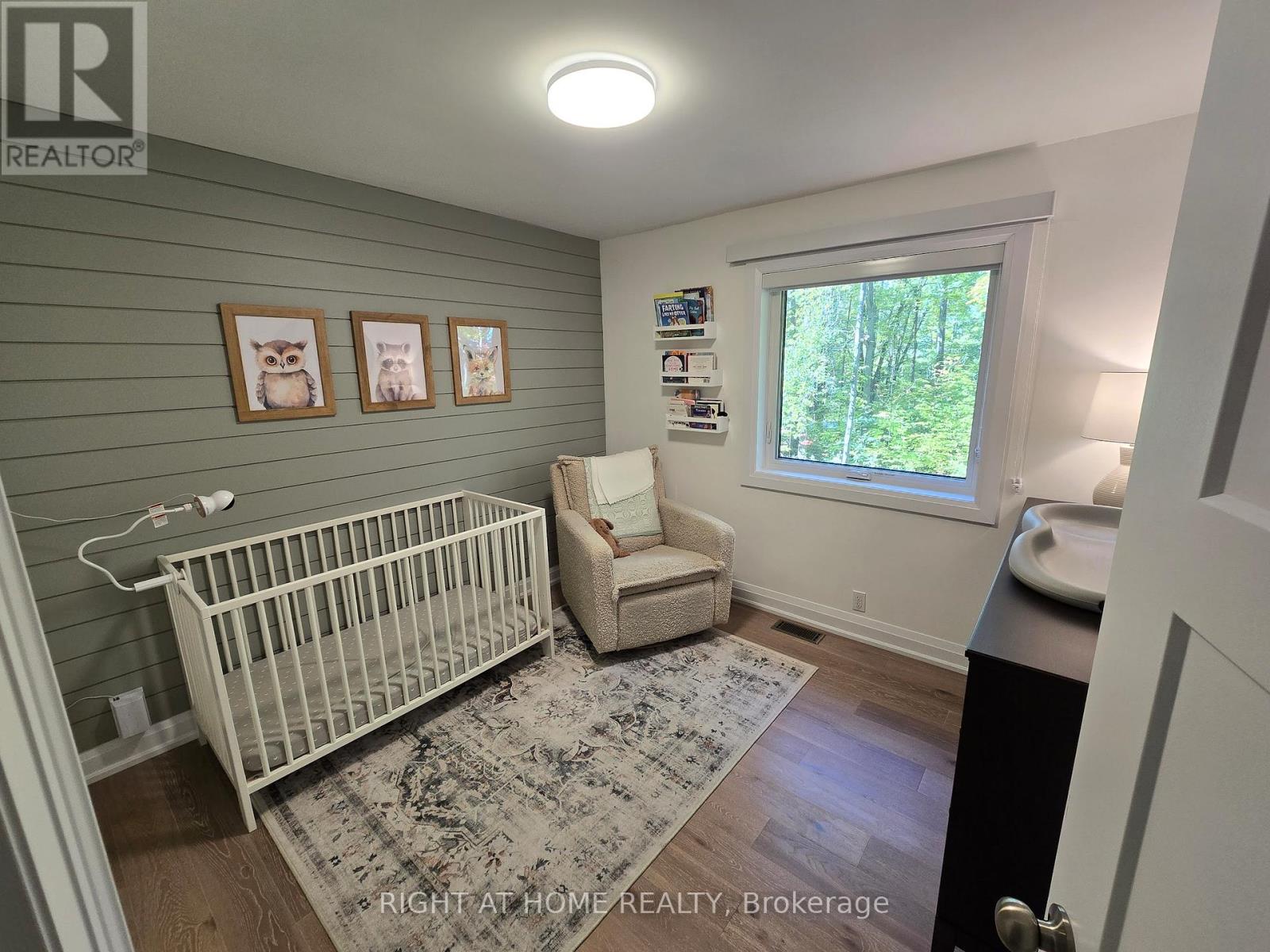 11 Woodland Crescent, Oro-Medonte, Ontario  L4M 4Y8 - Photo 10 - S12443561