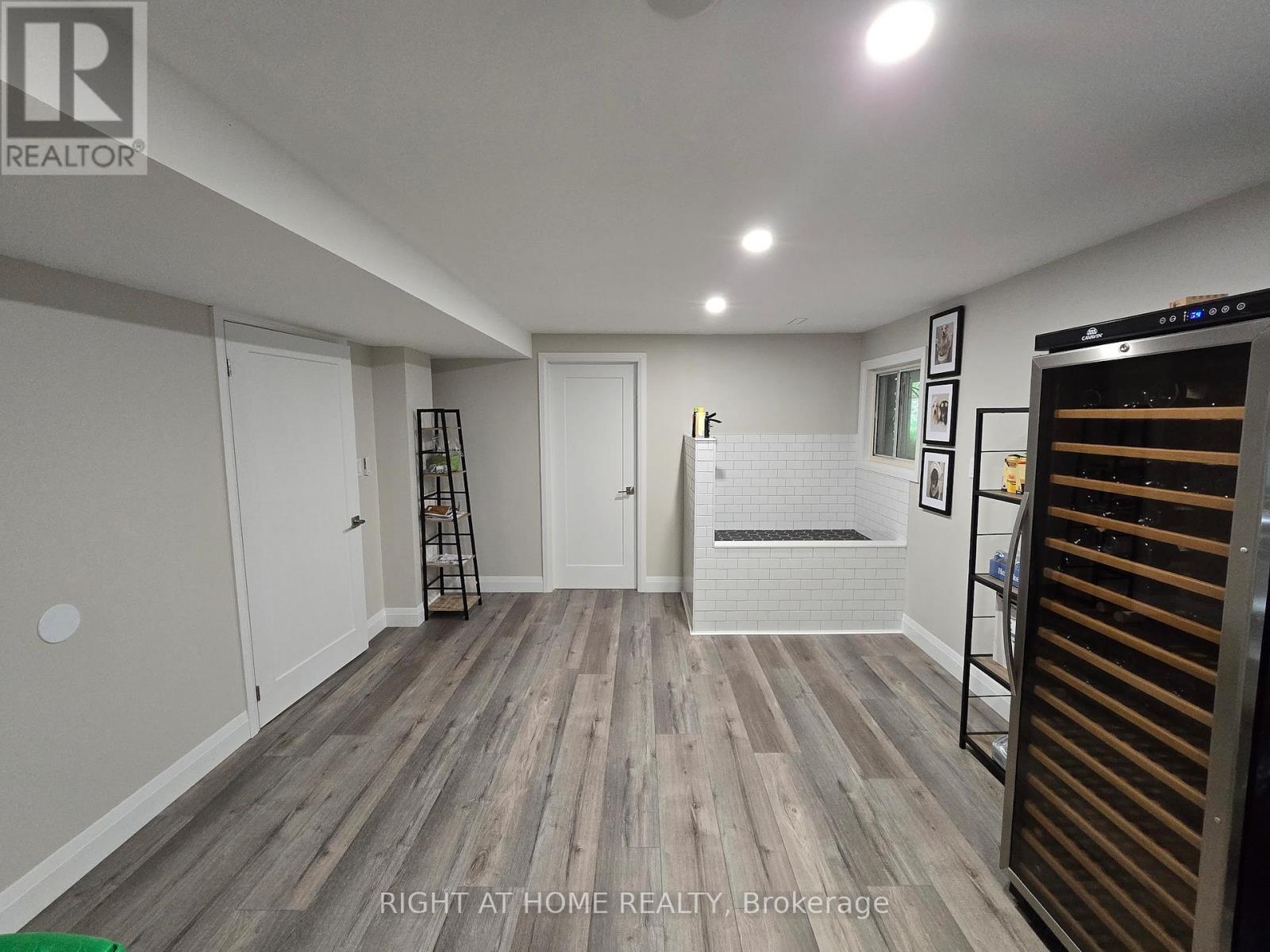 11 Woodland Crescent, Oro-Medonte, Ontario  L4M 4Y8 - Photo 15 - S12443561