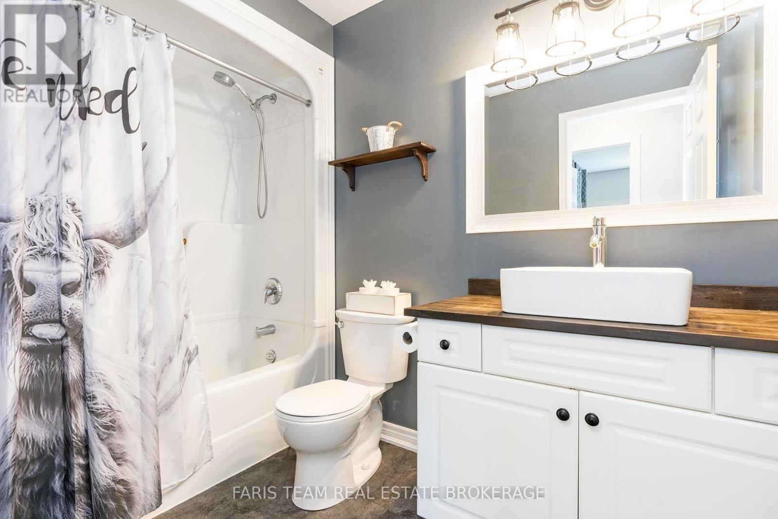 28 Shelswell Boulevard, Oro-Medonte, Ontario  L0L 2E0 - Photo 24 - S12443638