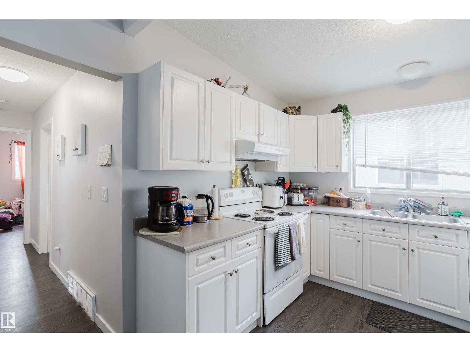8123 8125 83 Av Nw, Edmonton, Alberta  T6C 1A7 - Photo 57 - E4460705