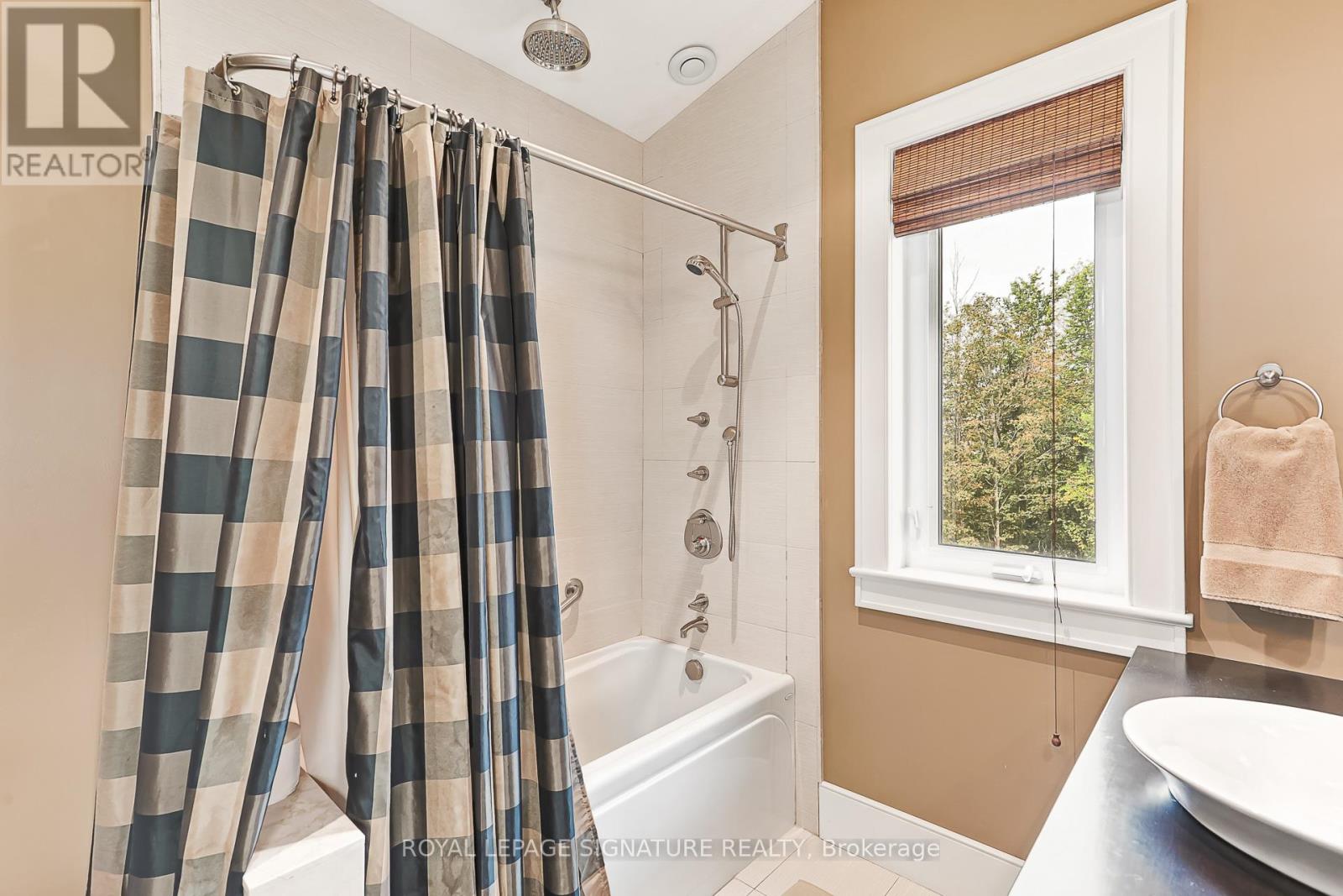 608450 12th Side Road, Blue Mountains, Ontario  N0H 2E0 - Photo 34 - X12442239