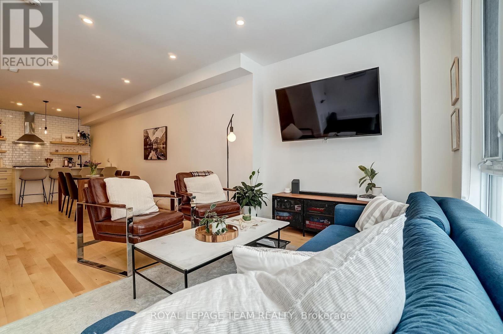 123 Carruthers Avenue, Ottawa, Ontario  K1Y 1N4 - Photo 17 - X12443653