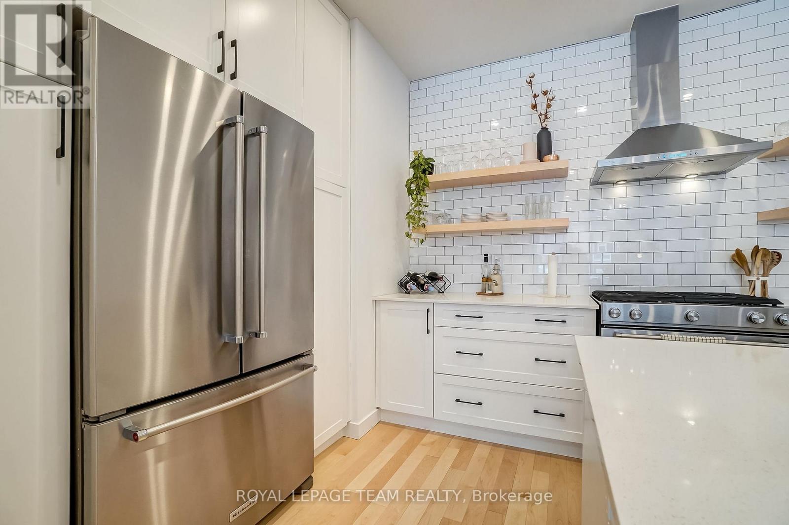 123 Carruthers Avenue, Ottawa, Ontario  K1Y 1N4 - Photo 5 - X12443653