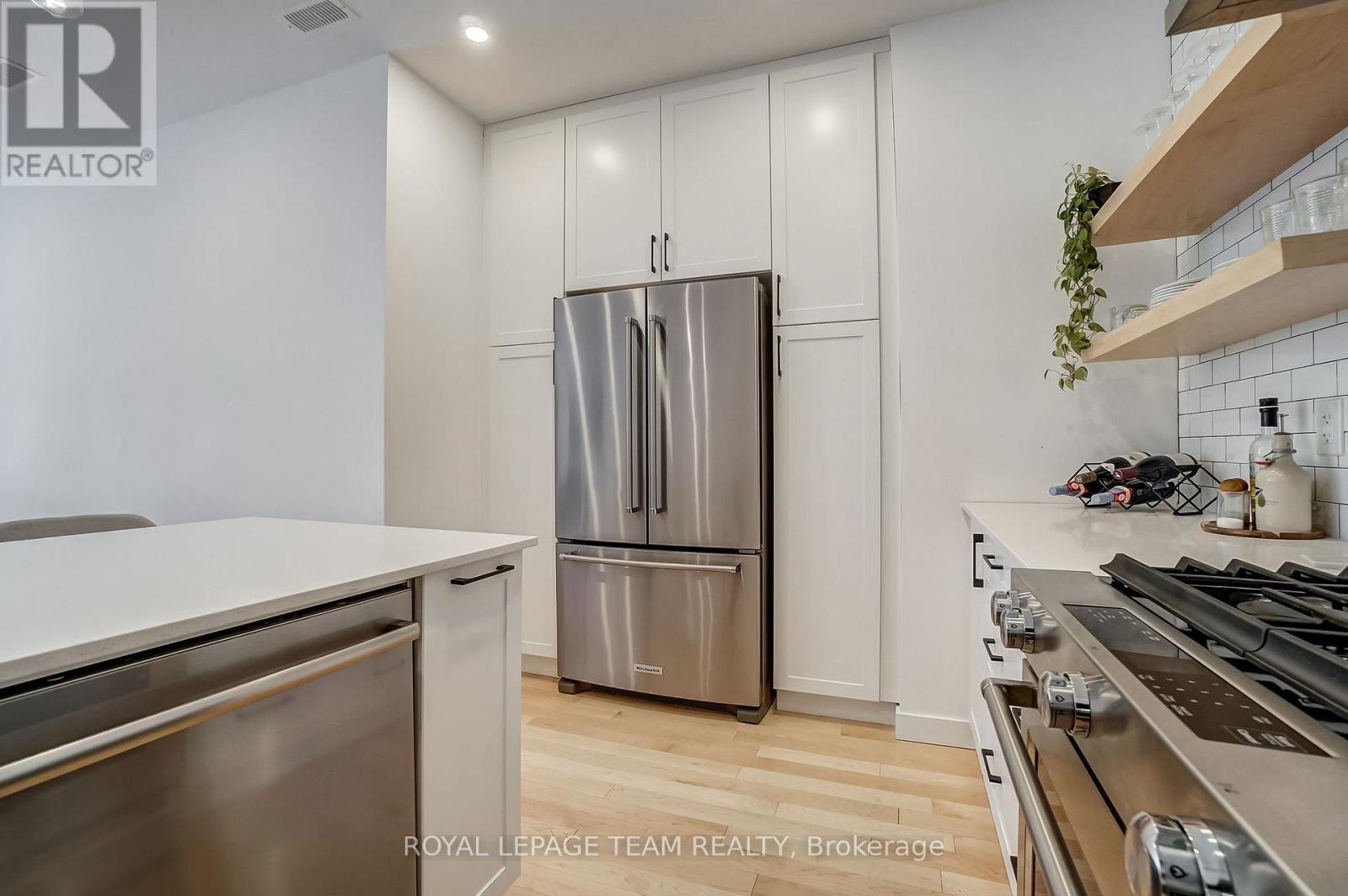 123 Carruthers Avenue, Ottawa, Ontario  K1Y 1N4 - Photo 7 - X12443653