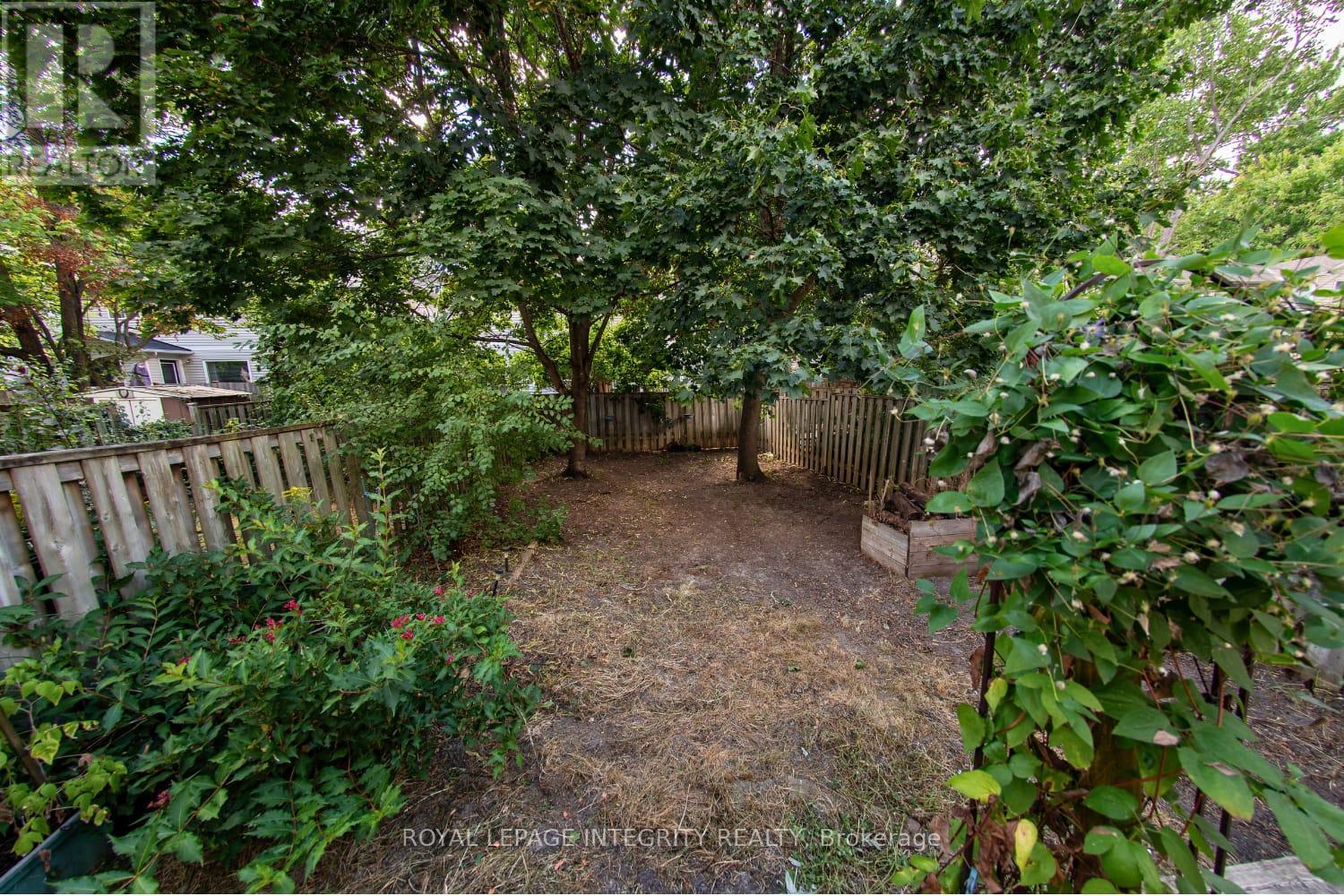 242 Beatrice Drive, Ottawa, Ontario  K2J 4P1 - Photo 11 - X12443678