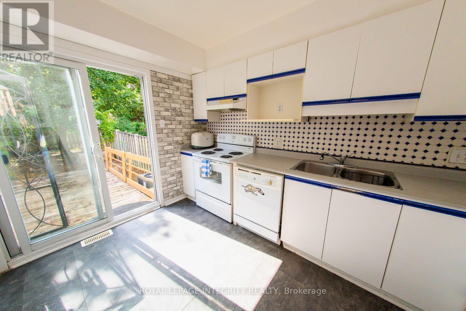 242 Beatrice Drive, Ottawa, Ontario  K2J 4P1 - Photo 4 - X12443678