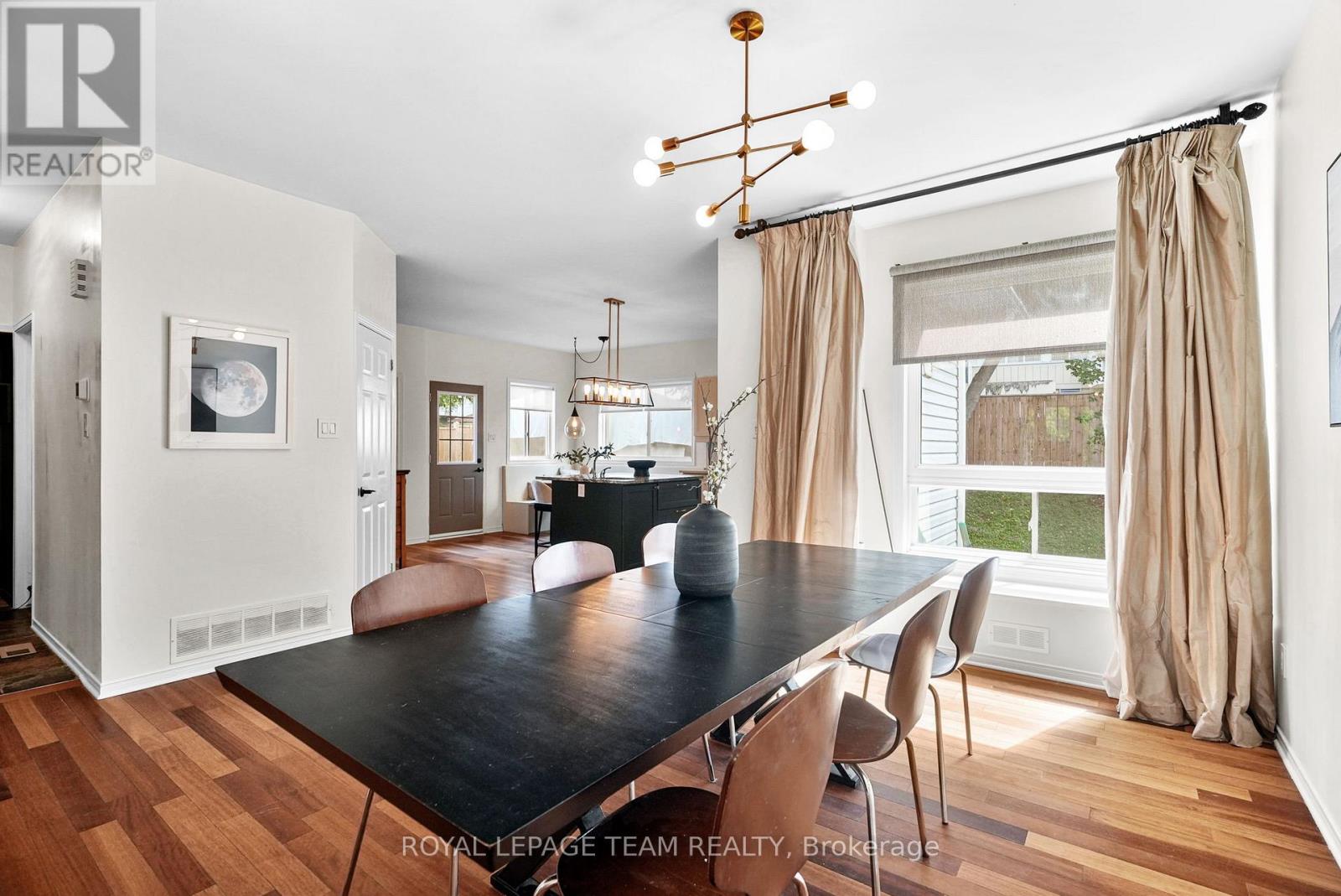 2122 Saunders Avenue, Ottawa, Ontario  K2A 4C7 - Photo 10 - X12443679