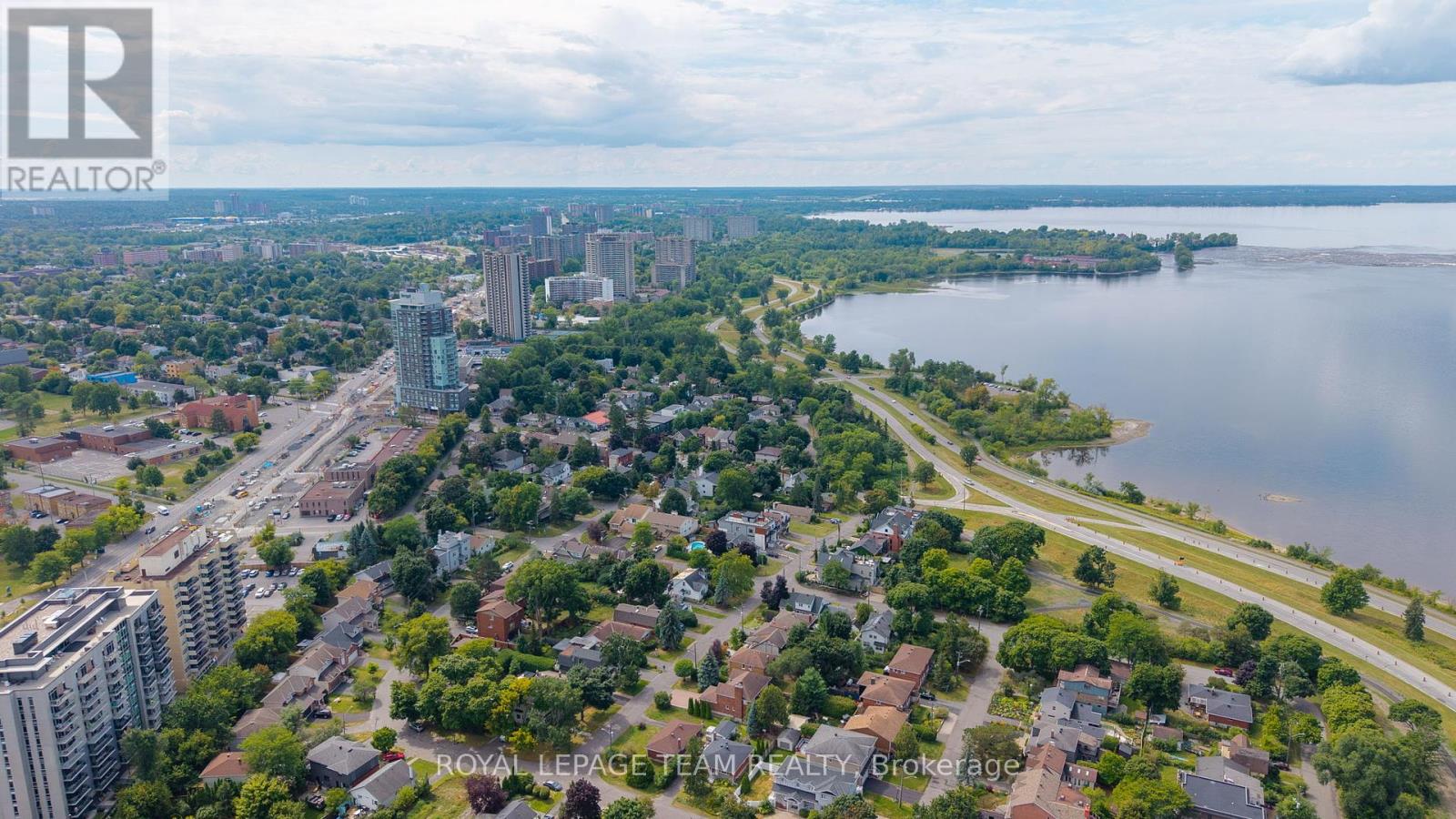 2122 Saunders Avenue, Ottawa, Ontario  K2A 4C7 - Photo 46 - X12443679