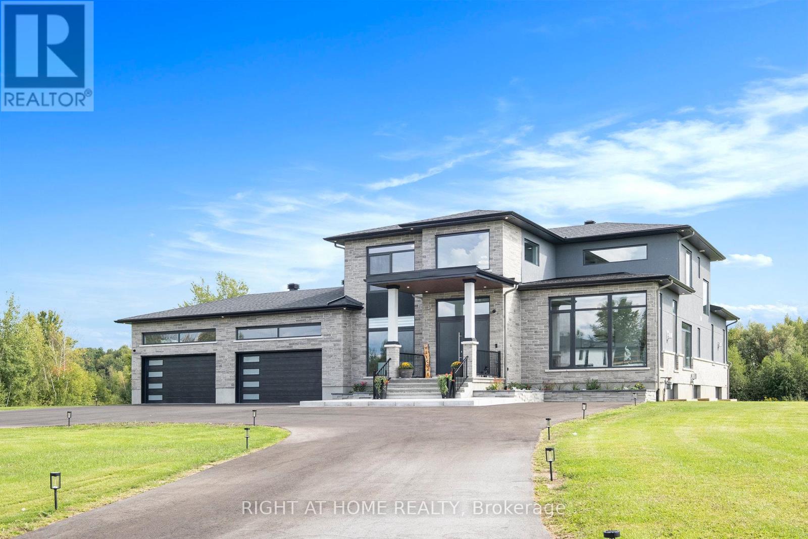 5046 Green Links Way, Ottawa, Ontario  K4P 0G6 - Photo 5 - X12443690