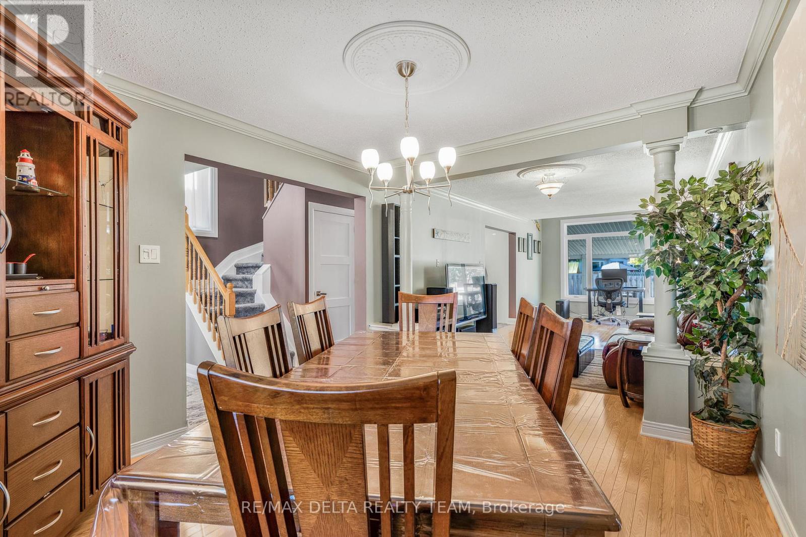 18 Longshire Circle, Ottawa, Ontario  K2J 4K7 - Photo 16 - X12443696