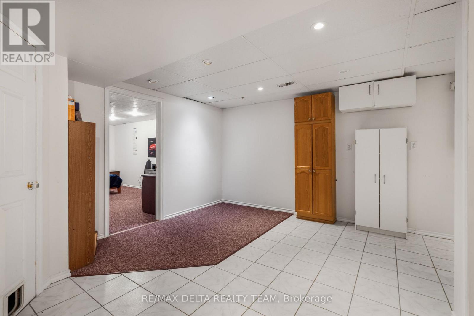 18 Longshire Circle, Ottawa, Ontario  K2J 4K7 - Photo 25 - X12443696