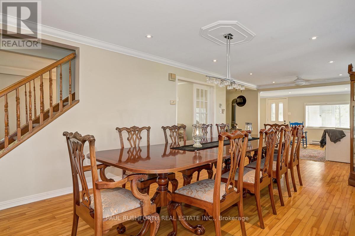 1565 Lilac Lane, Ottawa, Ontario  K4C 1C4 - Photo 11 - X12443713