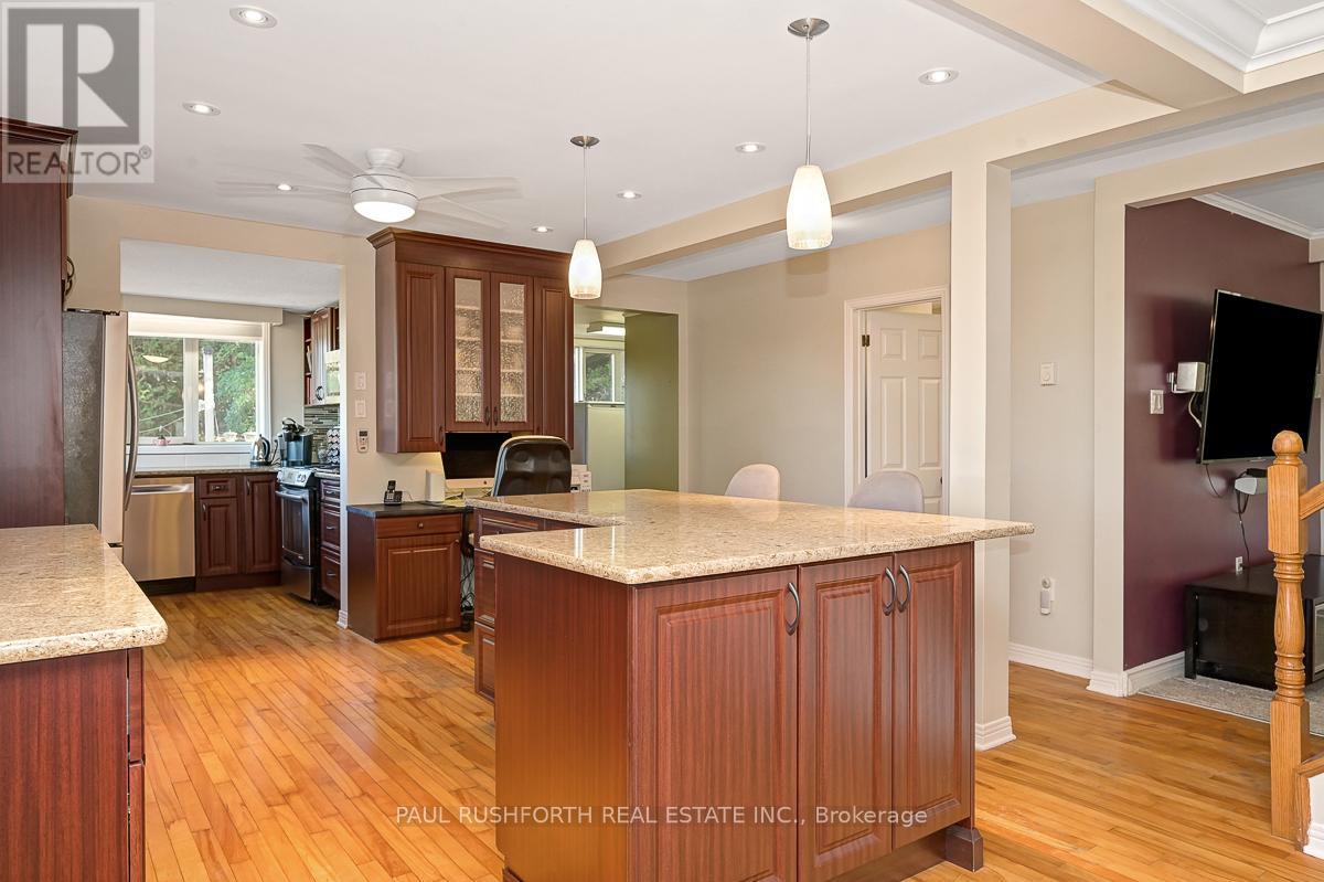 1565 Lilac Lane, Ottawa, Ontario  K4C 1C4 - Photo 13 - X12443713