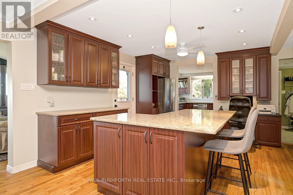 1565 Lilac Lane, Ottawa, Ontario  K4C 1C4 - Photo 14 - X12443713