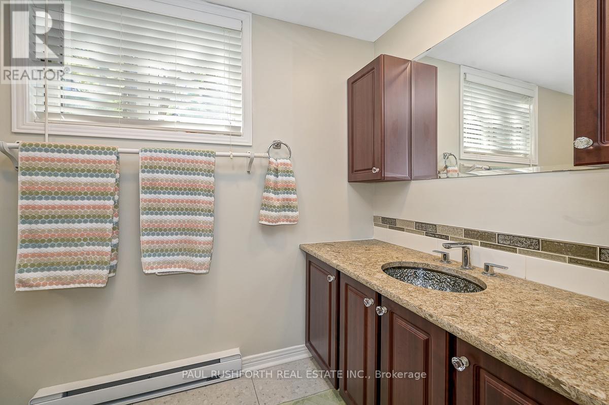 1565 Lilac Lane, Ottawa, Ontario  K4C 1C4 - Photo 32 - X12443713