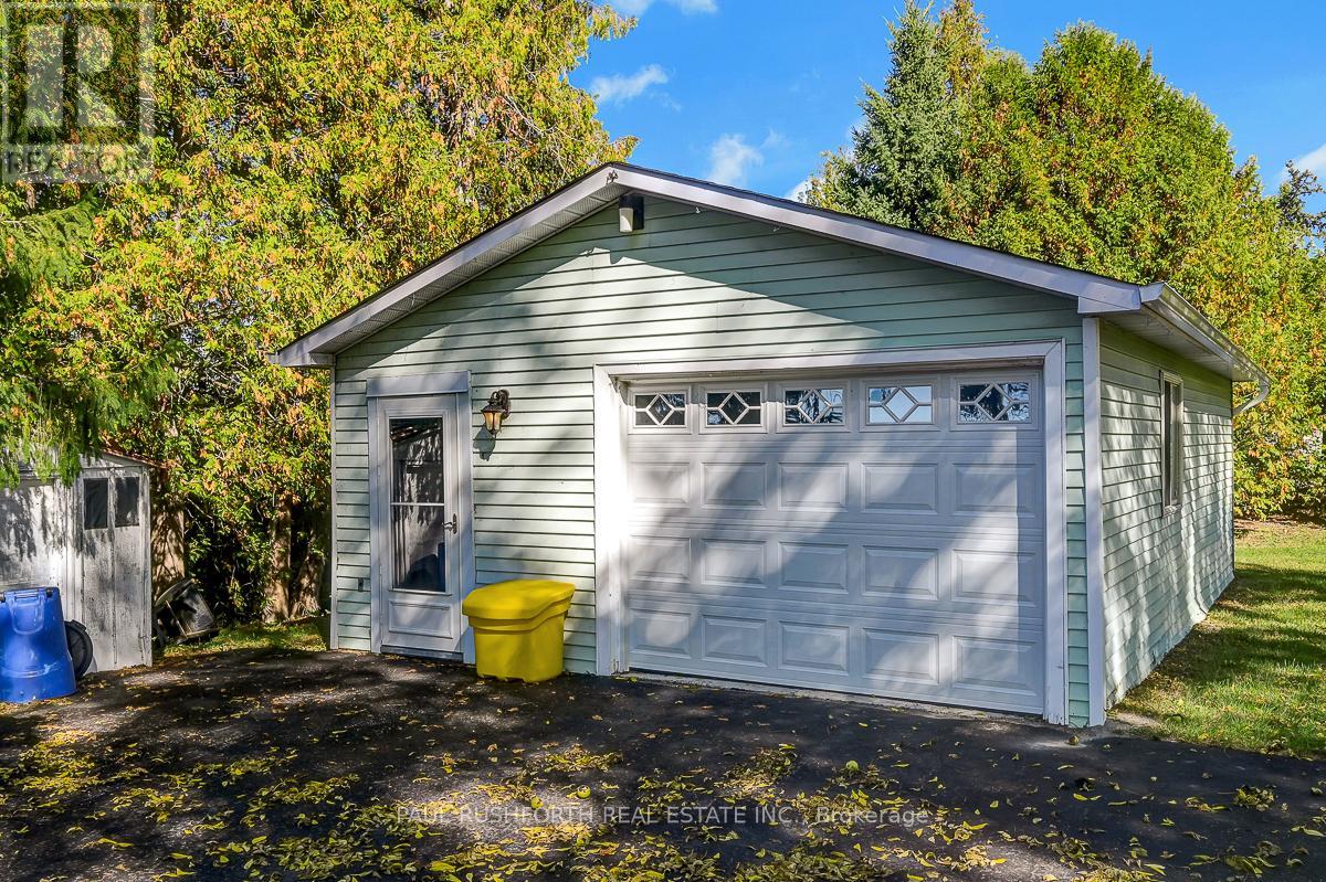 1565 Lilac Lane, Ottawa, Ontario  K4C 1C4 - Photo 34 - X12443713