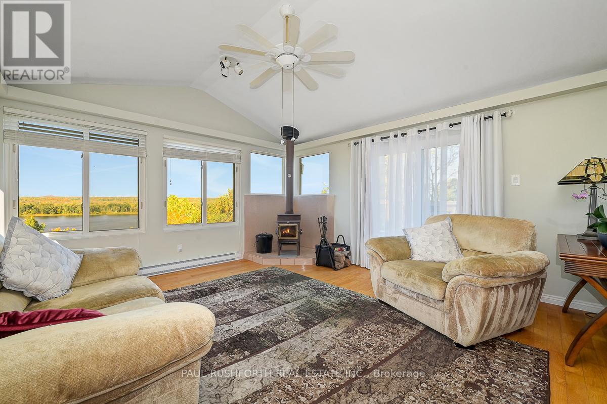 1565 Lilac Lane, Ottawa, Ontario  K4C 1C4 - Photo 7 - X12443713