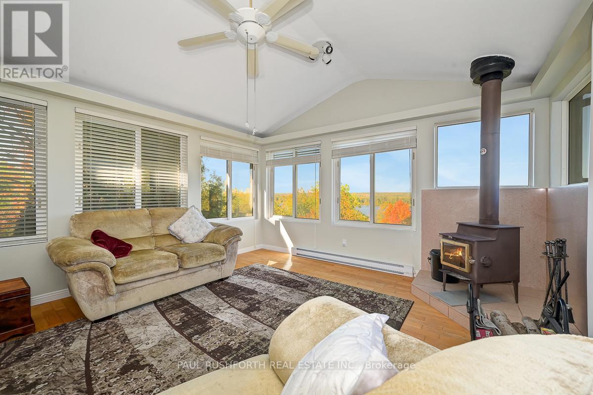 1565 Lilac Lane, Ottawa, Ontario  K4C 1C4 - Photo 8 - X12443713