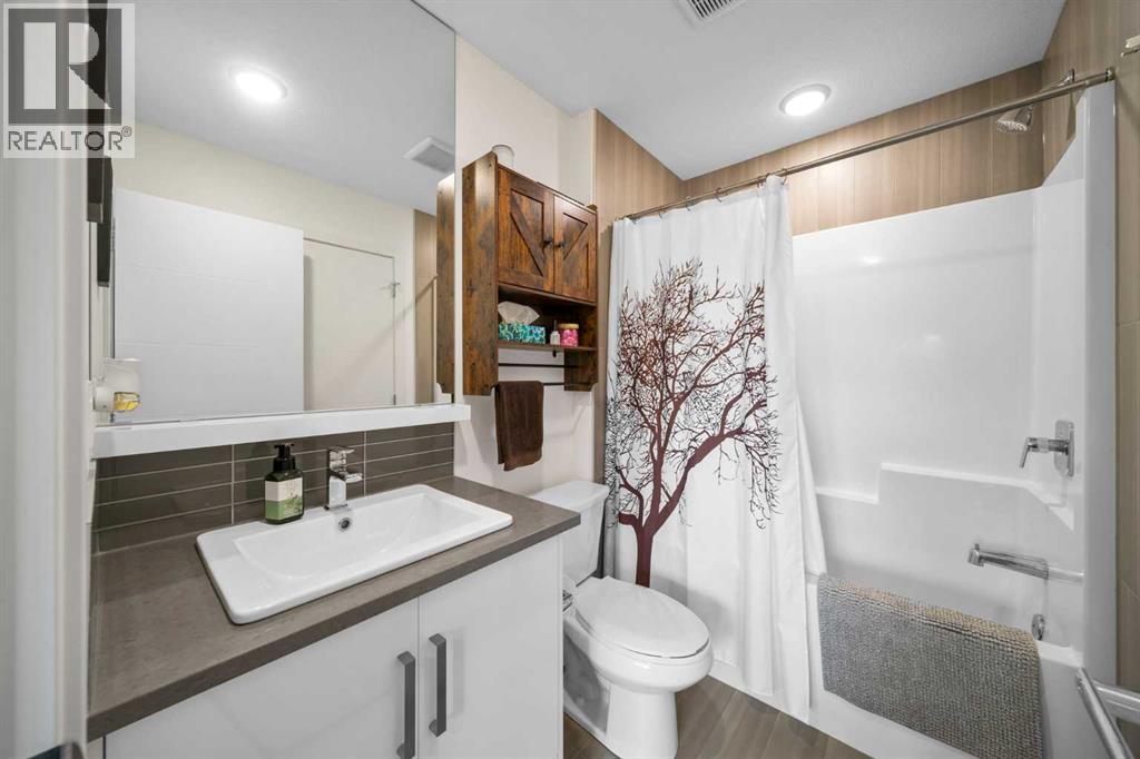 25 Walden Common Se, Calgary, Alberta  T2X 4C4 - Photo 17 - A2260020