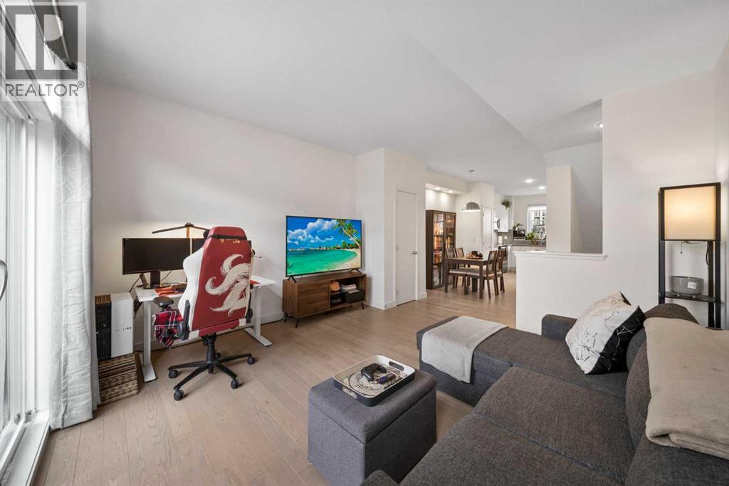 25 Walden Common Se, Calgary, Alberta  T2X 4C4 - Photo 4 - A2260020