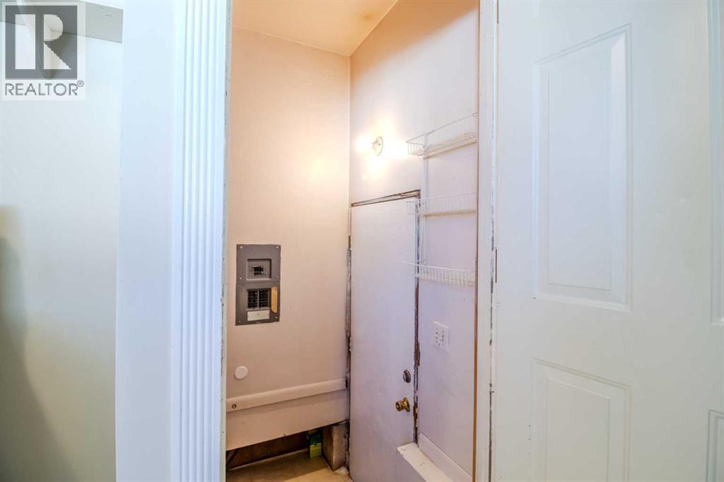 5120 47 Street, Innisfail, Alberta  T4G 1L7 - Photo 14 - A2261785